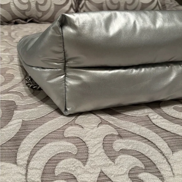 Tory Burch Metallic Silver ToteTory Burch Ella Metallic Puffy Chain Tote